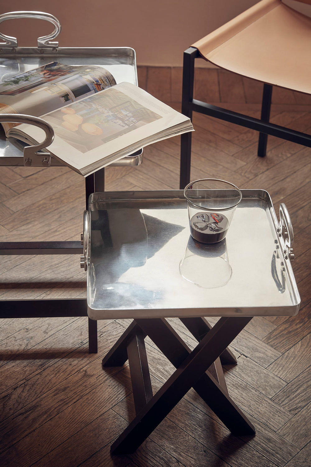 Colony Easel